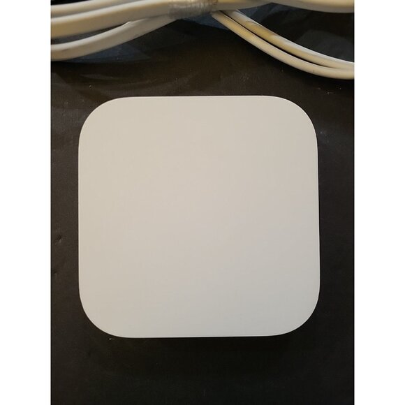 Apple A1392 AirPort Express Base Works Open To Offers - Picture 2 of 5